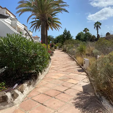 Ocean And Golf Views-steps From The Sea